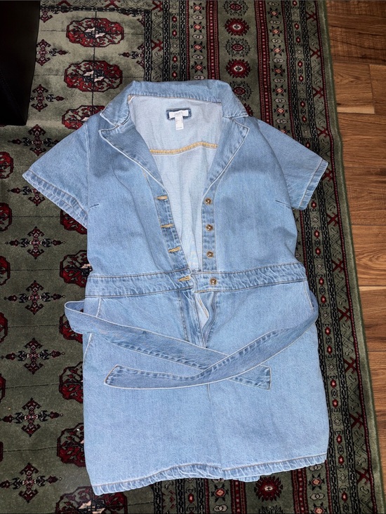 Forever 21 Pants - TAKING ALL OFFERS ) Forever 21 Light Blue Denim Topstitch Detail